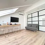 Suite Design Milano Fiera City-Life, Mico