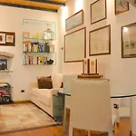 Charming Apartment In The Navigli District - 4 People