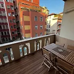 Guzzo B - Elegant Flat With Balcony At Bolivar M4 Metro