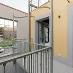 Guesthost - Modern Apartment In Milan With Balcony