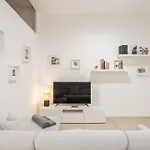 Sant Ambroeus Garden Apartment