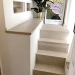 Beautiful Design Flat With Park View, Next To Metro