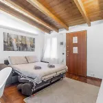 Tar5 -20 Minutes From Duomo- Design-Elegant