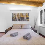 Tar5 -20 Minutes From Duomo- Design-Elegant