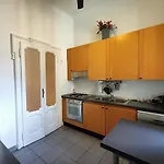 Sahi - Residenza Corso Italia Tre Camere, Due Bagni E Un Salone