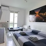Spazioso Appartamento Con Terrazzo Navigli , Bocconi