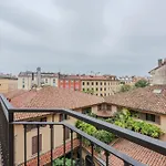 Porta Garibaldi Antique Charm