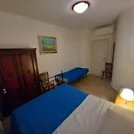 3 Rooms Station Central Free Parking