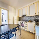 Elegant 2 Bedrooms Apartments Near Duomo
