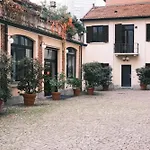 Comecasa Porta Romana Elegant Apartment