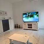Felicia\'S Apartment