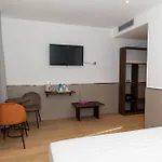 Lh Hotels