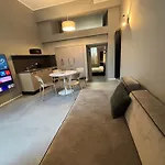 Hozyhome Design Loft In Via Cermenate