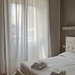 Bibi Pied A Terre Vetra Apartment