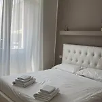 Bibi Pied A Terre Vetra Apartment