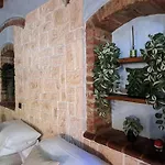 Monolocale Adelaide Abbadesse Guest House