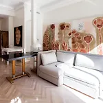 House Of Art Giovio