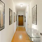 Roomy Central Apartment