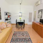 Roomy Central Apartment