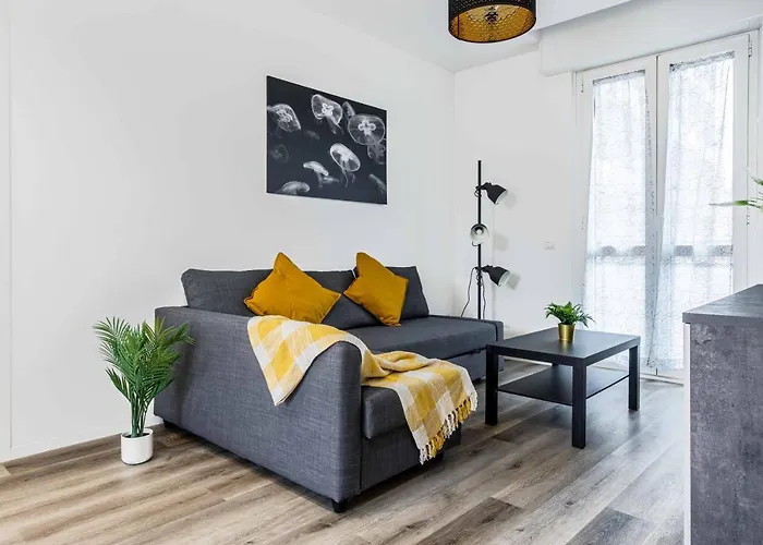 2 Bedrooms Apt With Terrace - Nolo Area Via Varanini