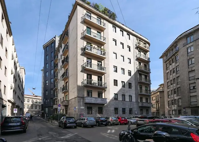 Large And Elegant Apartment In Missori Duomo