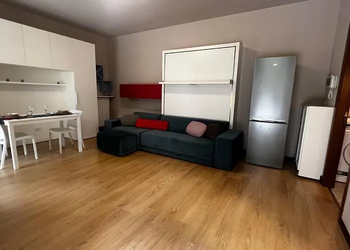 Urban House - Comfy Flat Navigli Milan Center