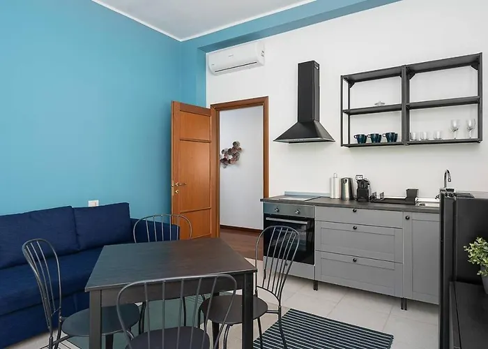 Blue City Paradise - Renovated Apt In Center Milan