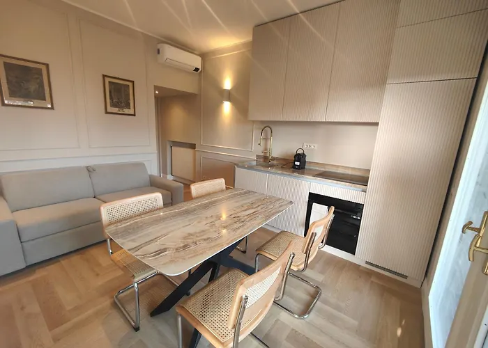 Ottoboni 2B Luxury Penthouse