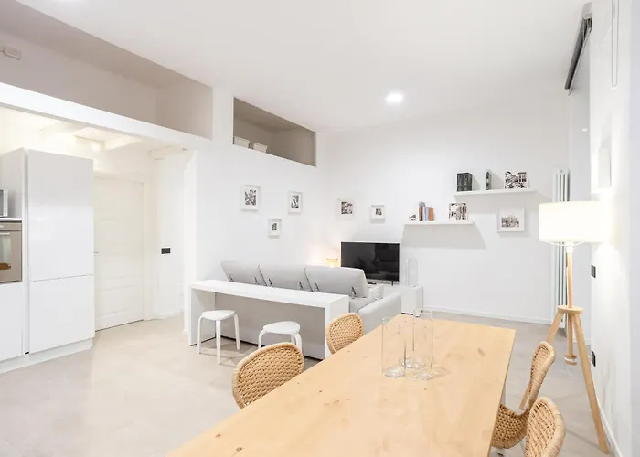 Sant Ambroeus Garden Apartment
