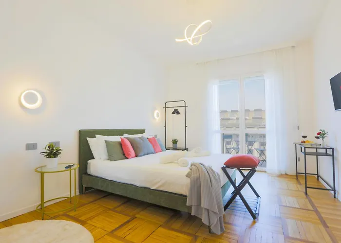 Private Apartament Luxury 5 Bedroom - Milano Central Station