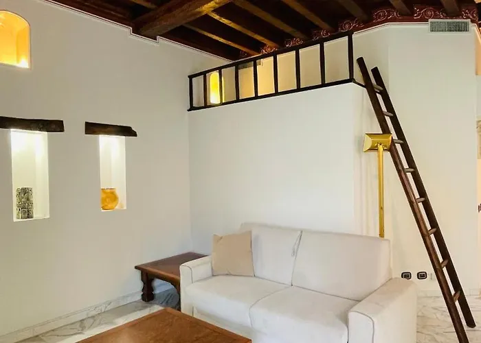 Charming Flat, Central And Close To Metro