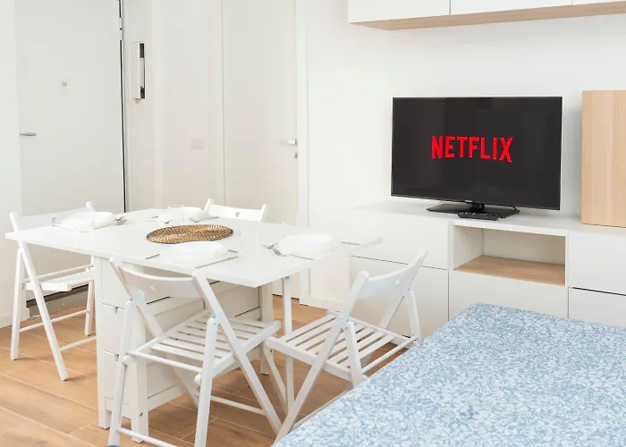 Lo3 • Navigli Chic Apartment •