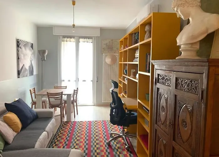 Art&Design Close To Bocconi University