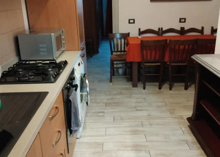 3 Rooms Station Central Free Parking