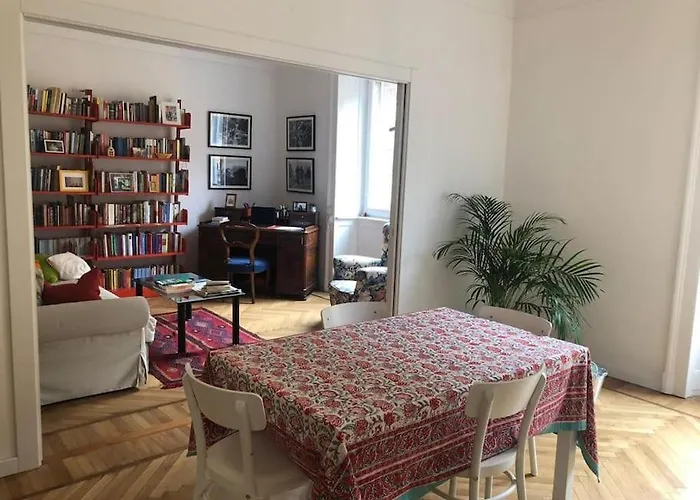 Cozy Apartment In Central Milan