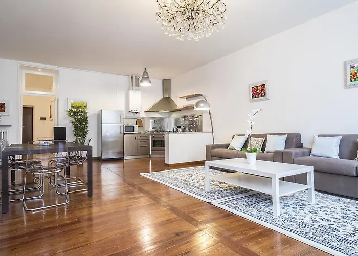 Hemeras Boutique Homes - Super Central Design Apartments