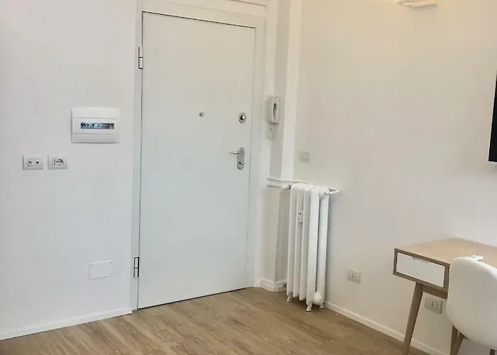 Corso Venezia Apartment