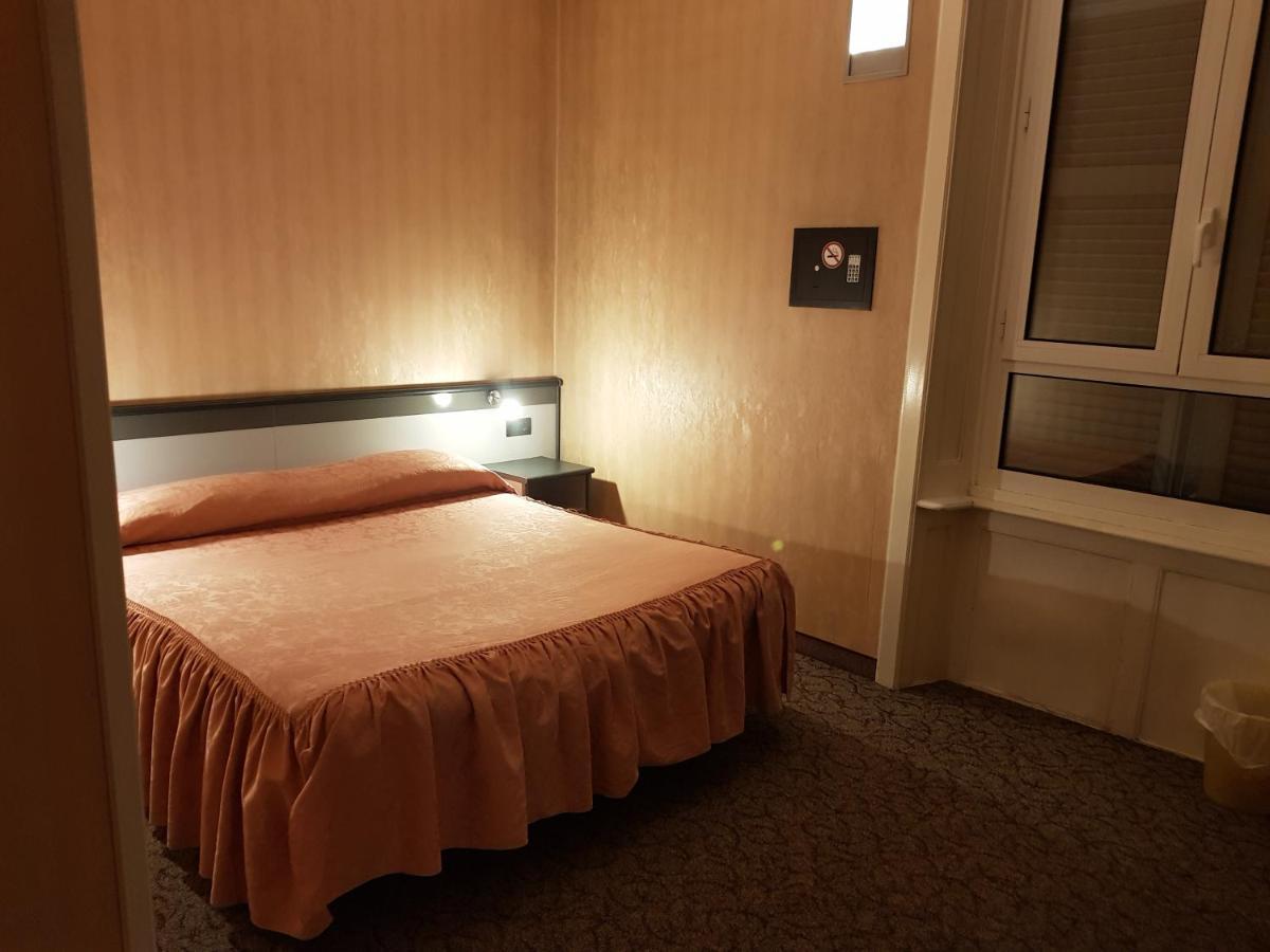 Hotel Ada 2*