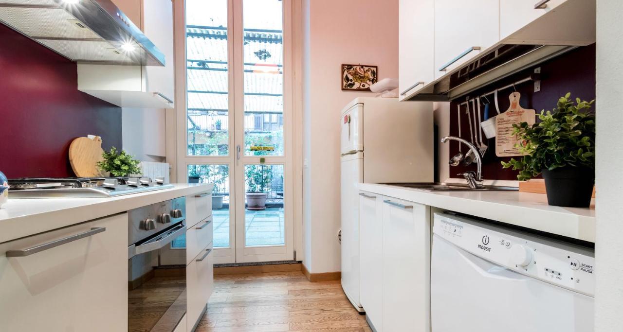 Apartment Joivy For 6 With Big Terrace In Centro Storico Mailand