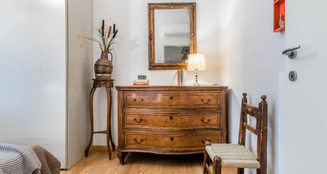 Apartment Joivy For 6 With Big Terrace In Centro Storico Mailand