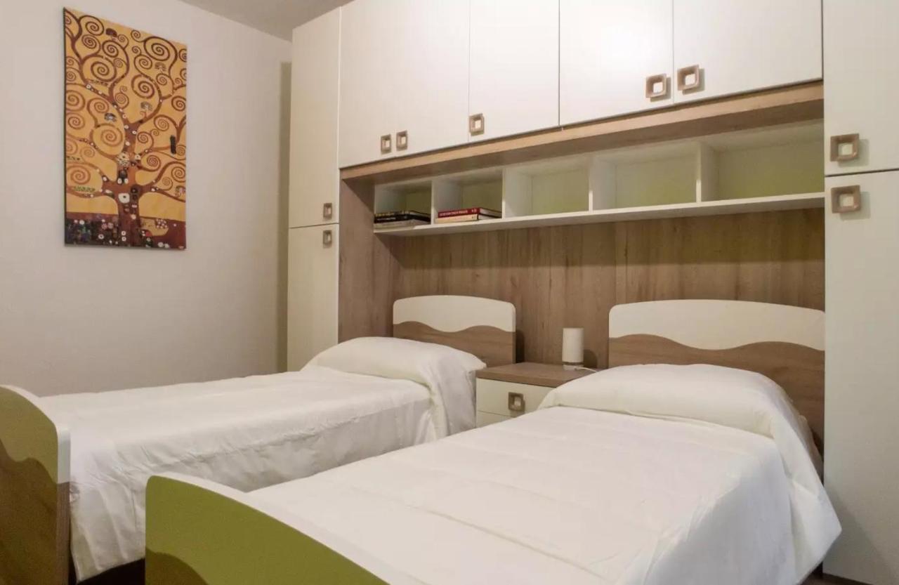 Apartment Cozy And Modern In Corvetto Mailand
