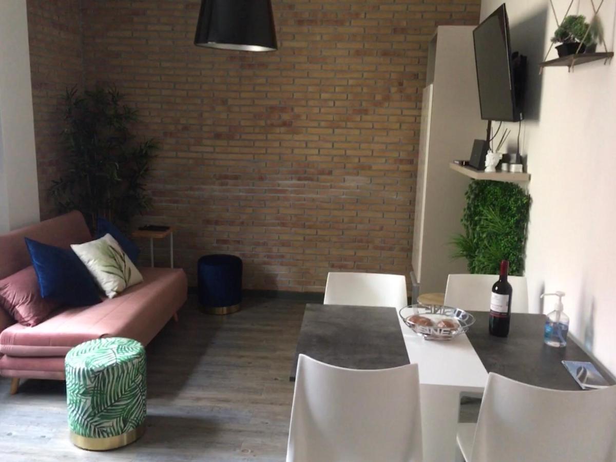 Charming Elise- Close To Station Apartment Mailand