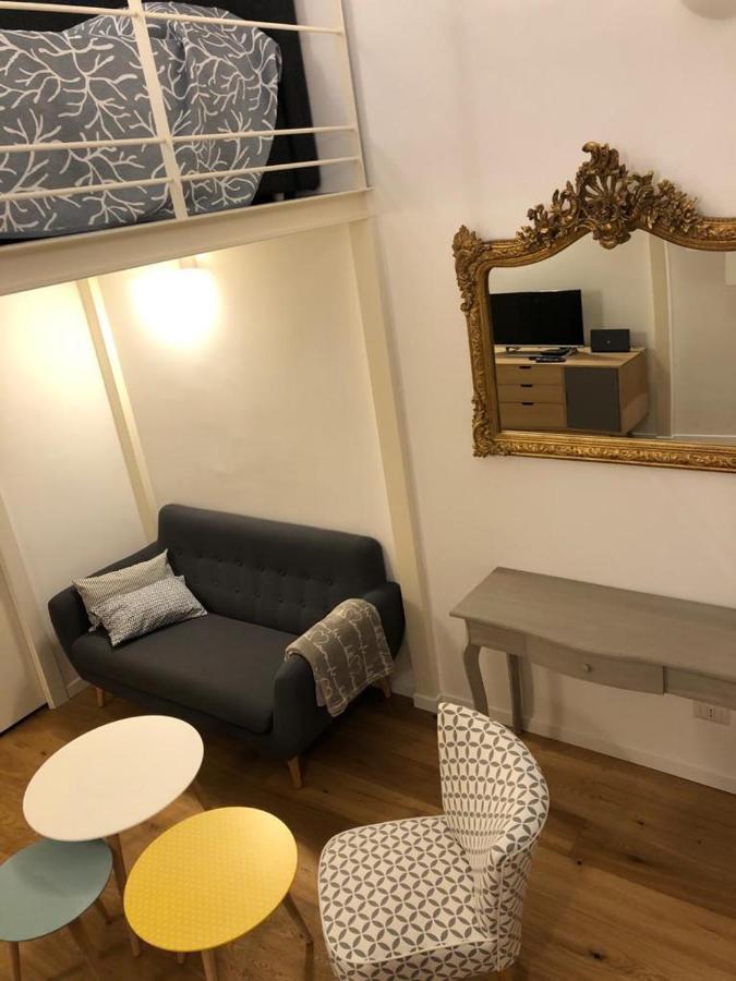 Savoia 19 * Milan