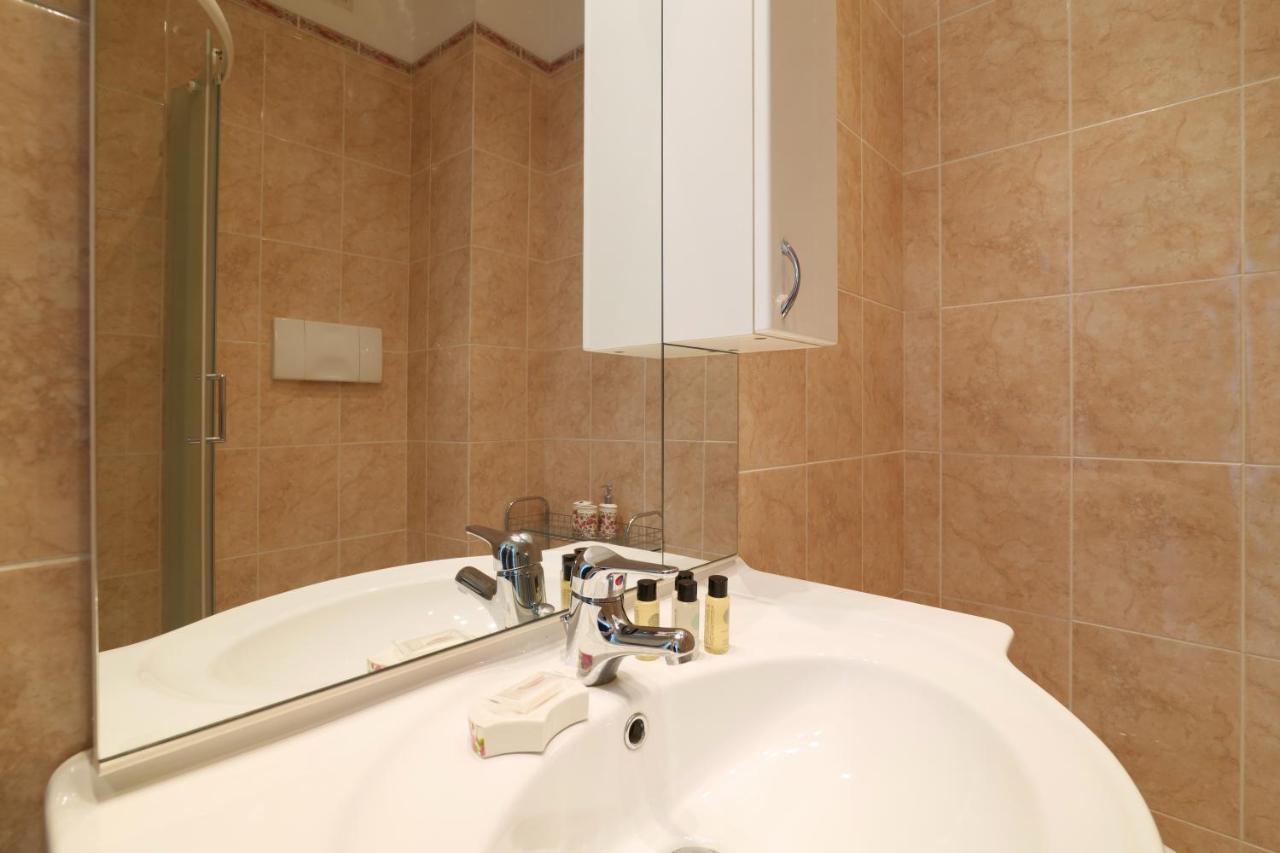 - Duomo Luxury V Apartment *
