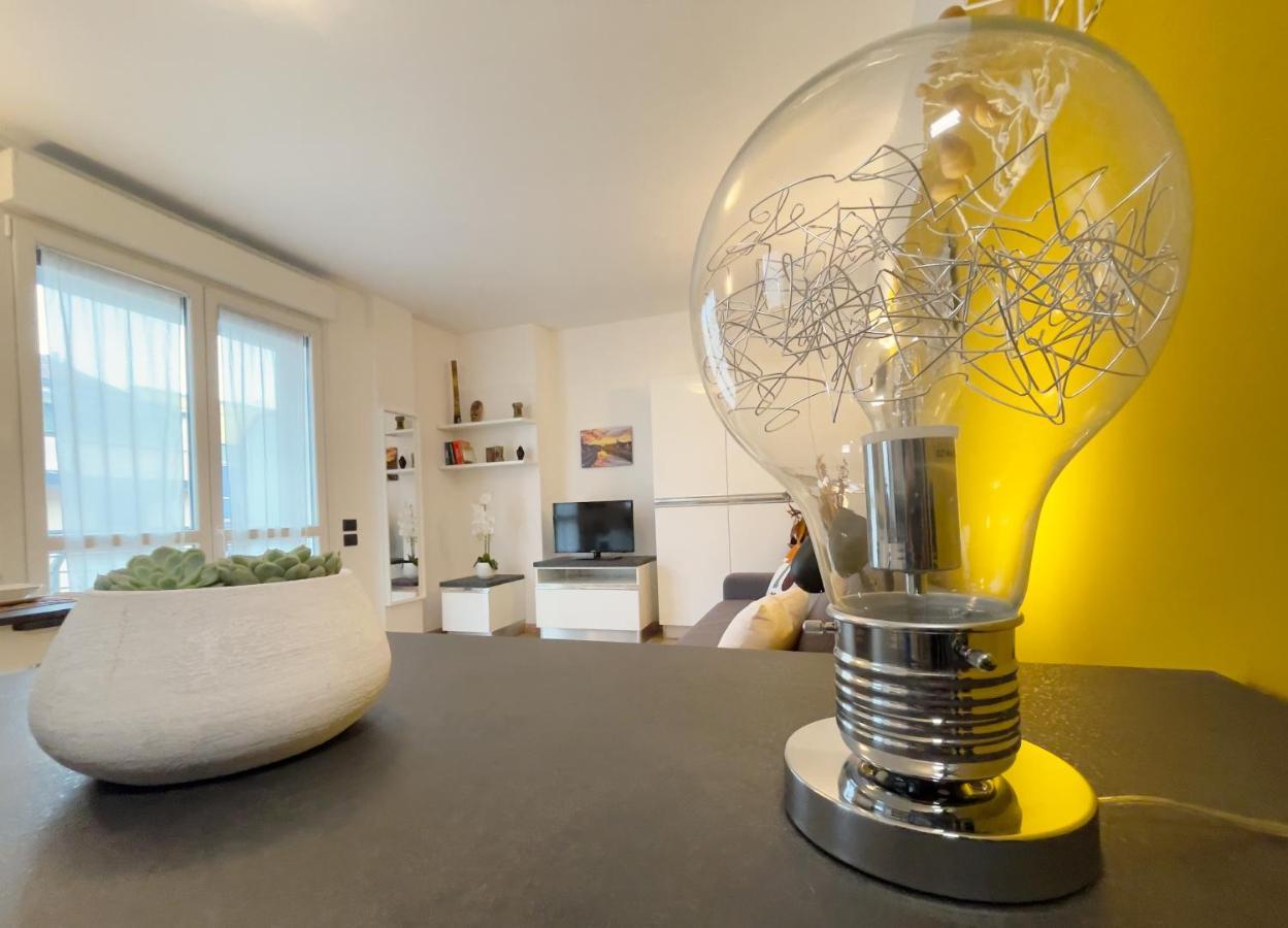 Rentopolis - Palazzo Candiani Apartamento