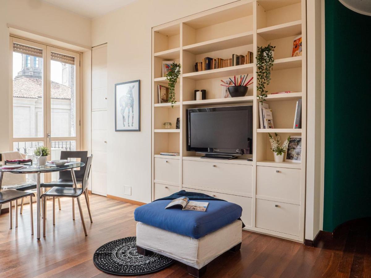 The Rent - Bright Two Near Cattolica Apartment Milan