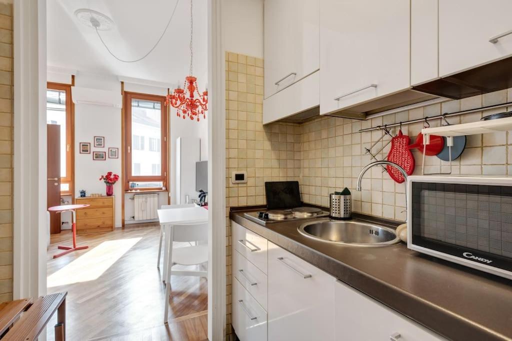 Easylife - E Luminoso Flat In Zona Apartamento Milão