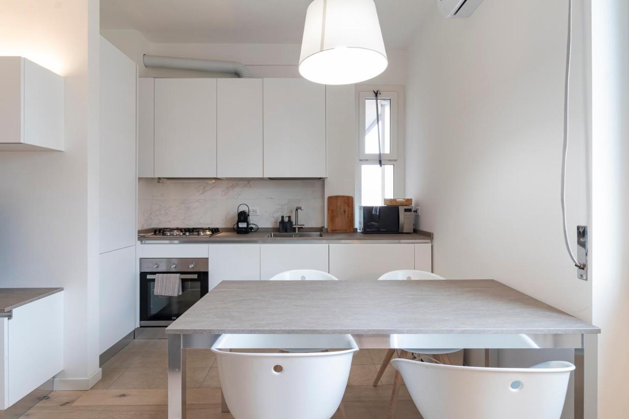 New Apartment Close To Navigli - Iulm - Ponti Apartamento