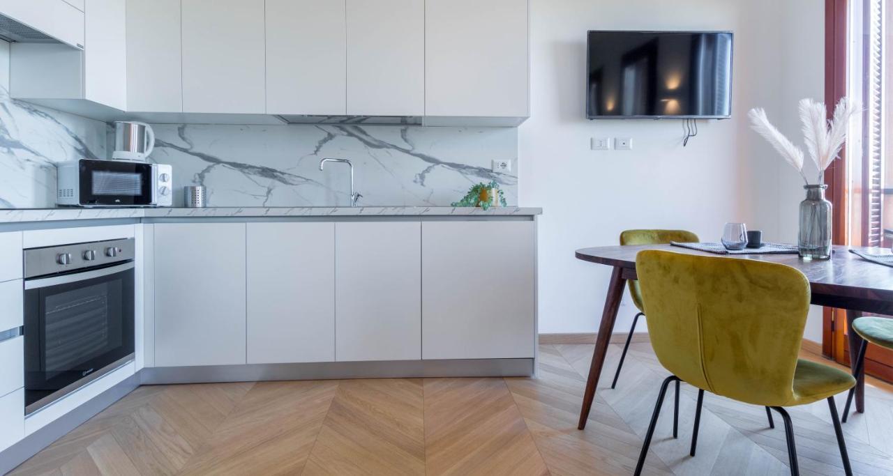 Joivy Superb Close To Fiera And Life * Mailand