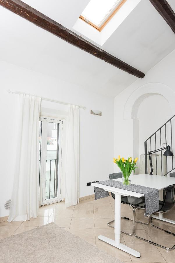 Apartment Boutique Loft In Milan's Fashion District - Ac & Prime Location *